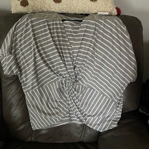 Women’s top. Size medium/large